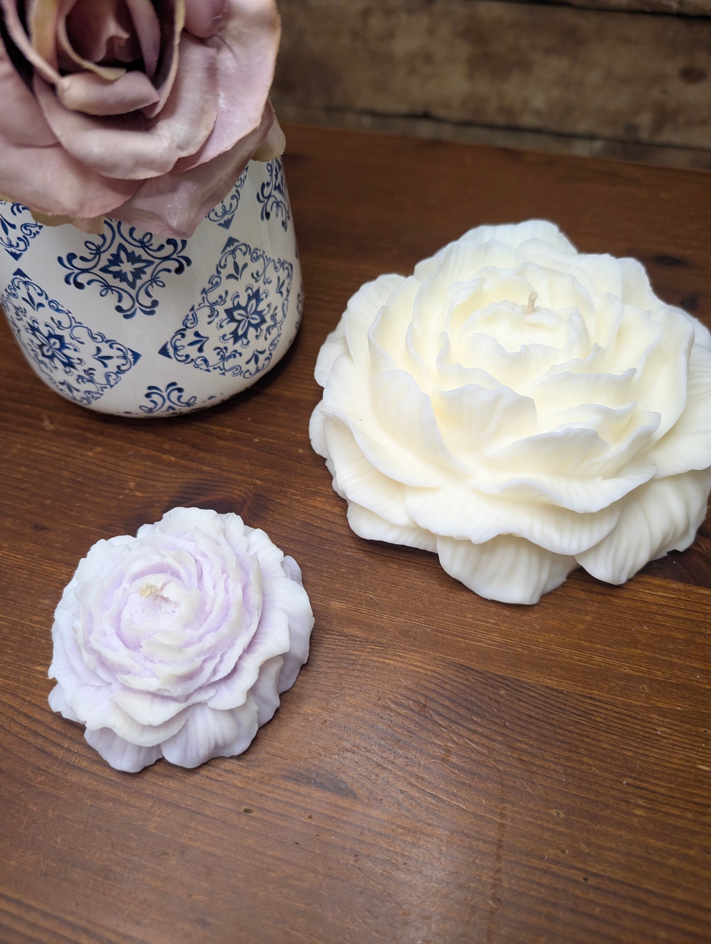 Blüten-Kerzen „Peony“ – Floraler Zauber für dein Zuhause