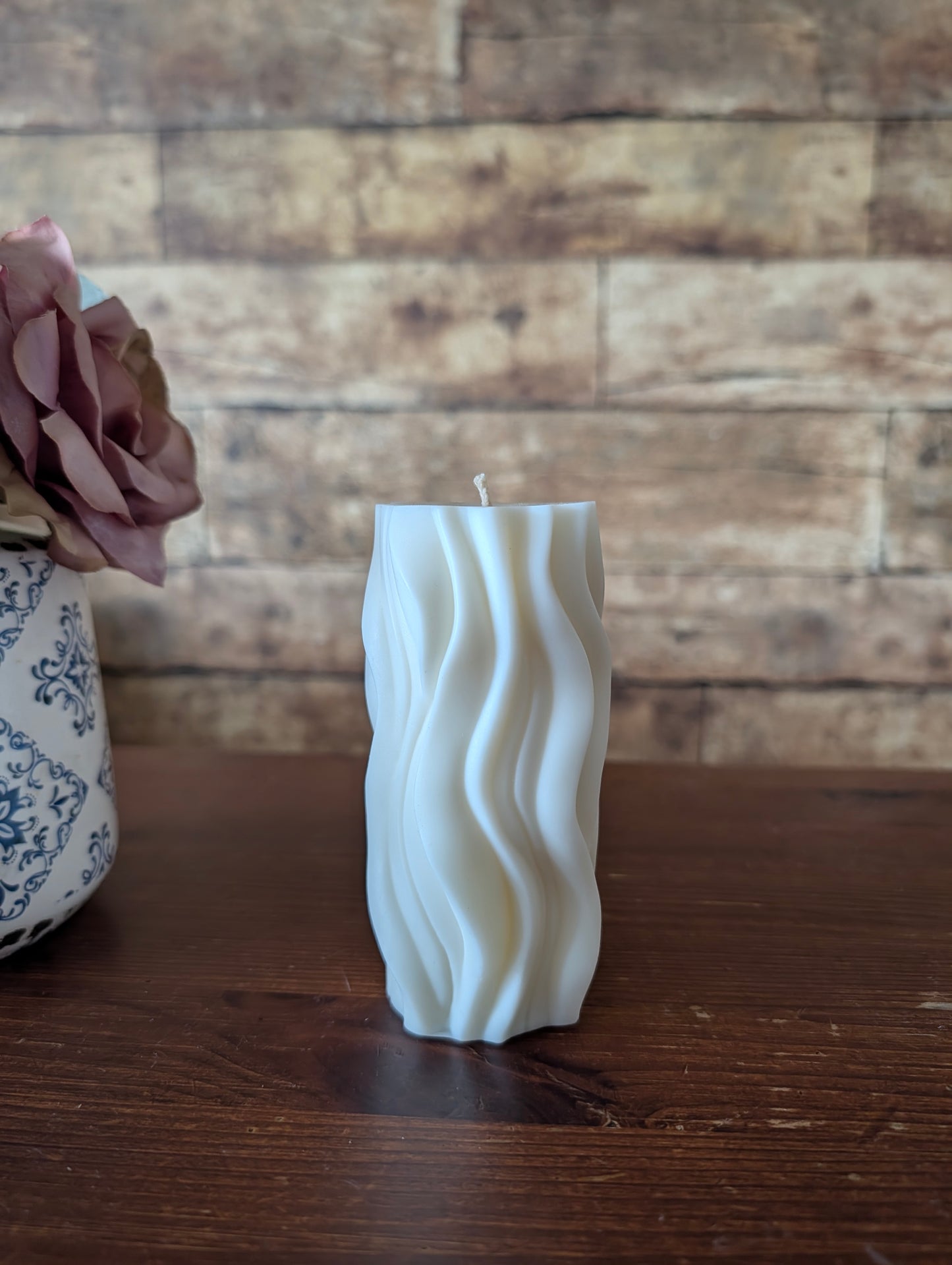 Elegante Wellenkerzen