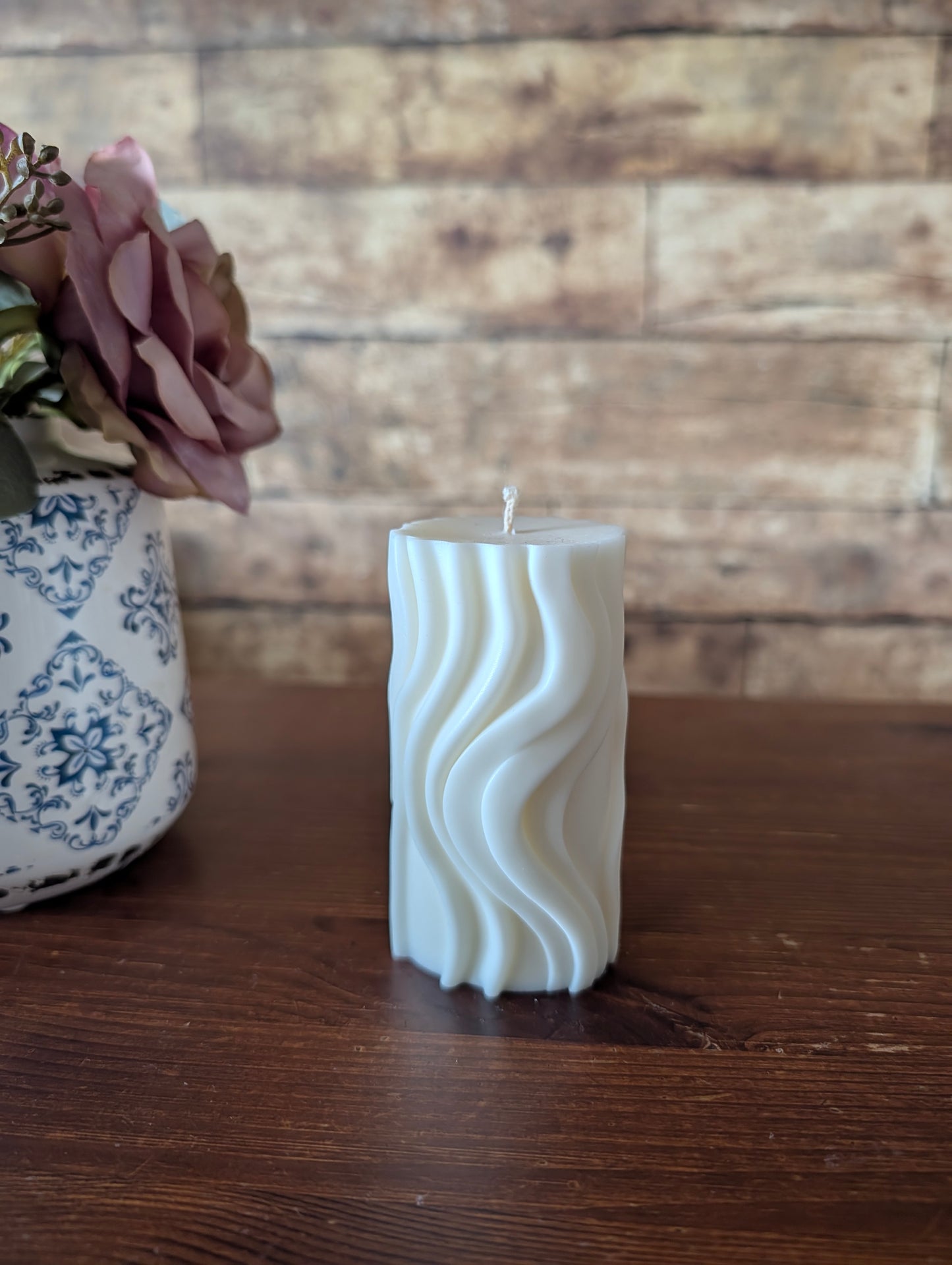 Elegante Wellenkerzen